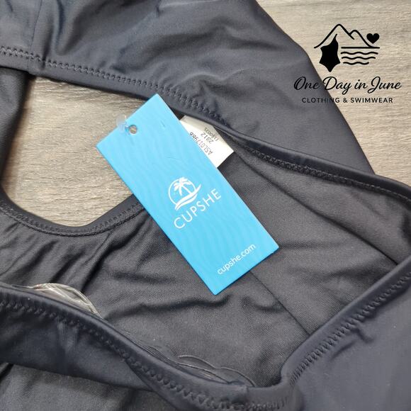 Cupshe Crossback Cut Out One Piece Swimsuit Size XL - Picture 2 of 5
